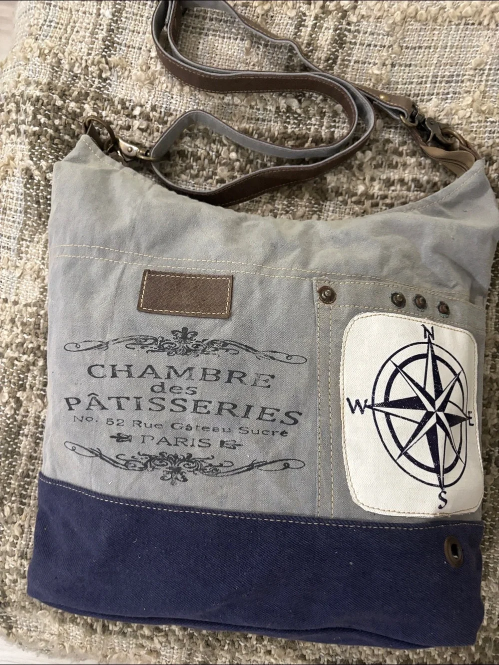 Clea Ray Chambre Des Patisseries Hobo Bag